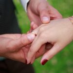 Waarom je parallelle levens leidt: hoe stilte een belangrijke tegenstander wordt in relaties waarom-je-parallelle-levens-leidt-hoe-stilte-een-belangrijke-tegenstander.jpg